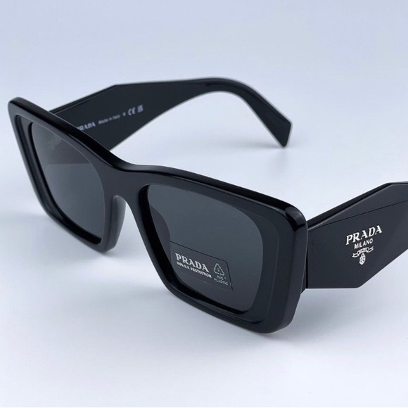 New - Prada PRO8YS 1AB5SO PR O8Y
Black Dark Gray Cat Eye
Unisex Sunglasses - Picture 5 of 12